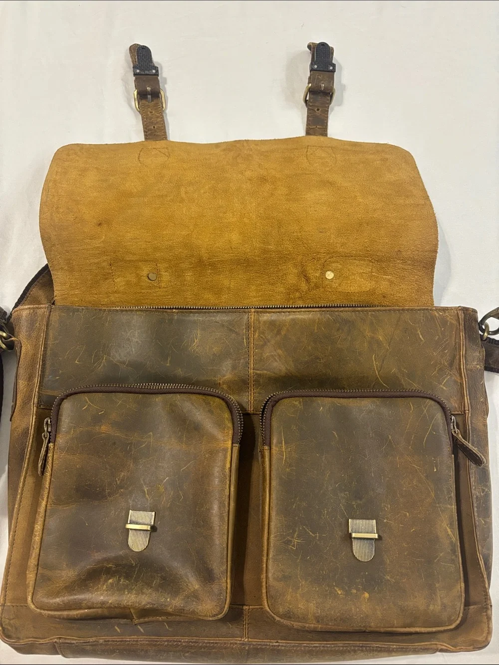 MaheTri The Buffalo Leather Messenger Bag